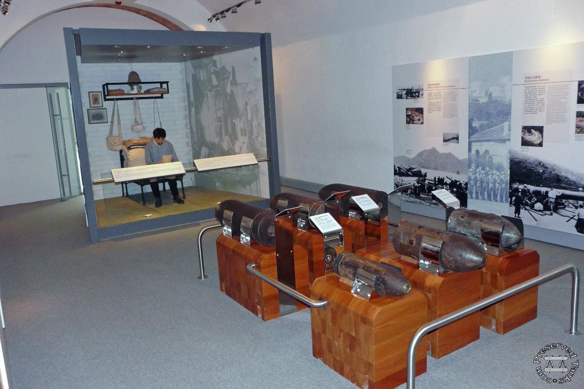 Cannon ammunition display