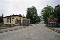 Entrance, photo from Krodo.pl