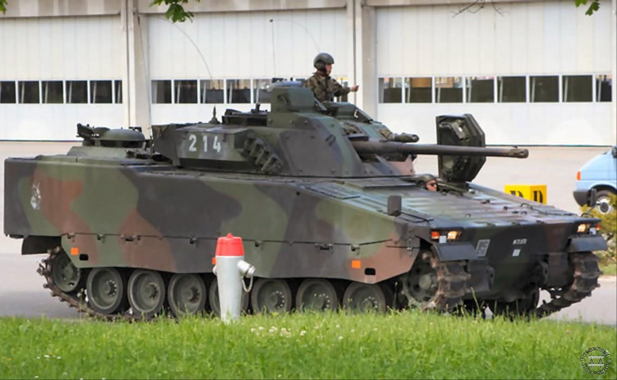 In service CV90