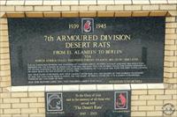 Upper plaque