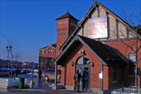 An Angus Shops building converted into a liquour store, photo by Atilin