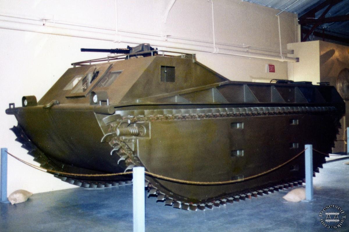 LVT1 Alligator amphibian